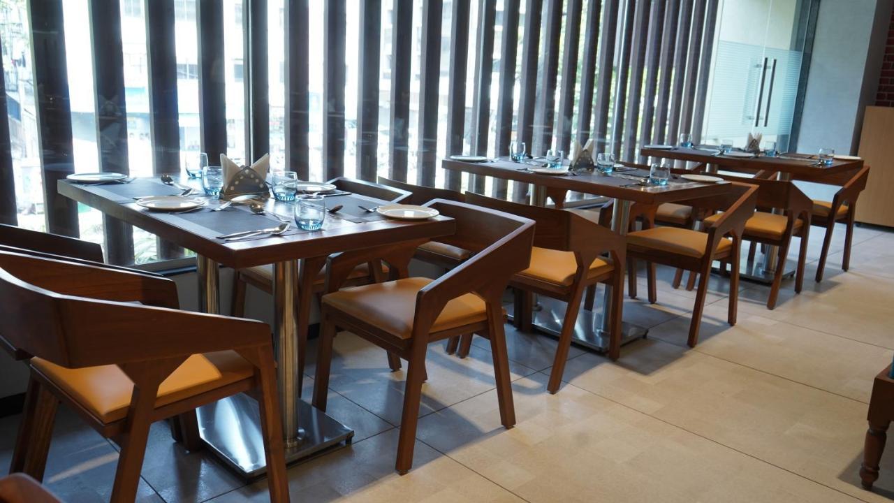 Purple Beds By Vits Dwarkesh, Surat Hotel Salabatpura Ngoại thất bức ảnh